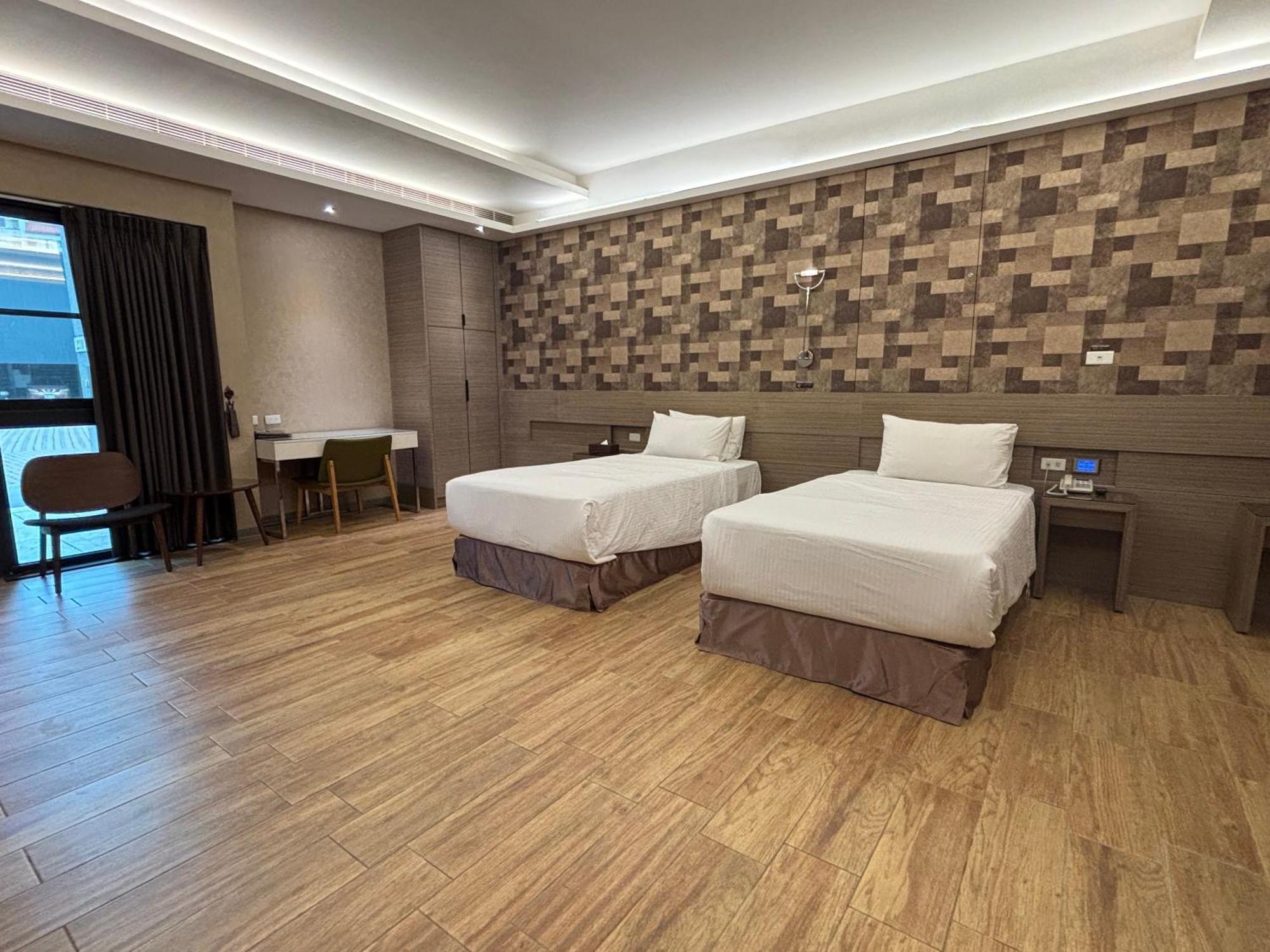 Romantic Code Art Motel Shanhua Exterior photo