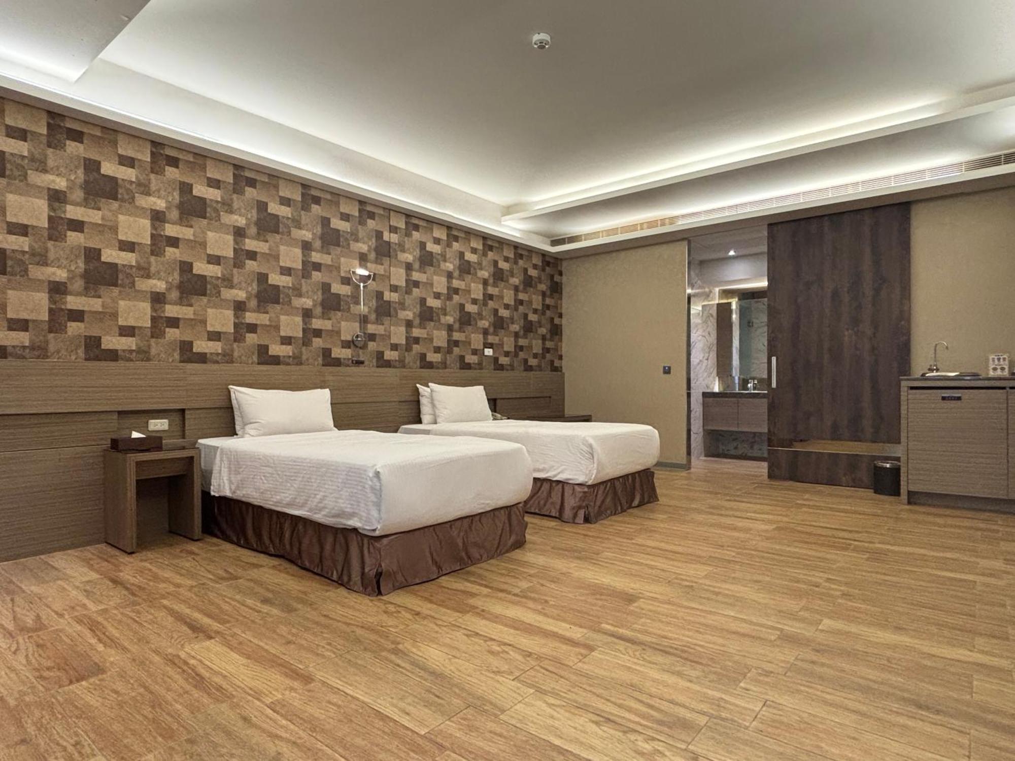 Romantic Code Art Motel Shanhua Exterior photo