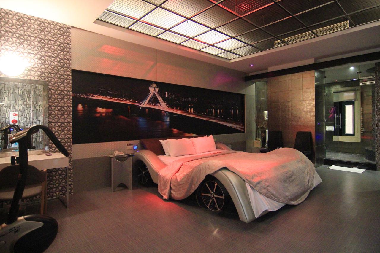 Romantic Code Art Motel Shanhua Exterior photo