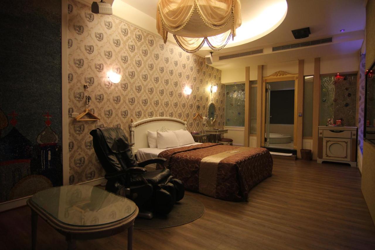 Romantic Code Art Motel Shanhua Exterior photo