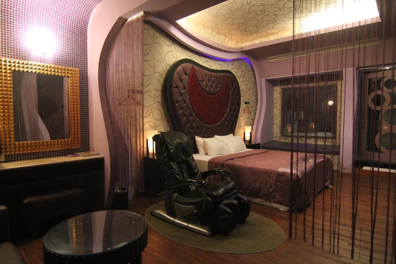 Romantic Code Art Motel Shanhua Exterior photo